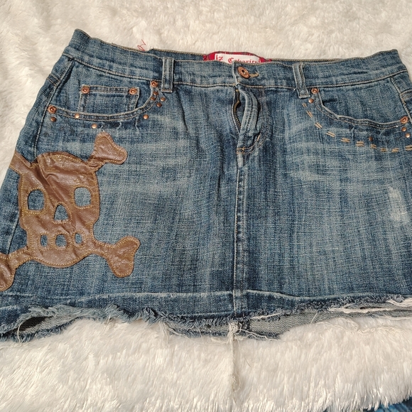 Y2K Z Cavaricci Vintage 90 S Skull Head Denim Mini Skirt/ Low Rise/ SZ 13/ Rare! - Picture 1 of 15